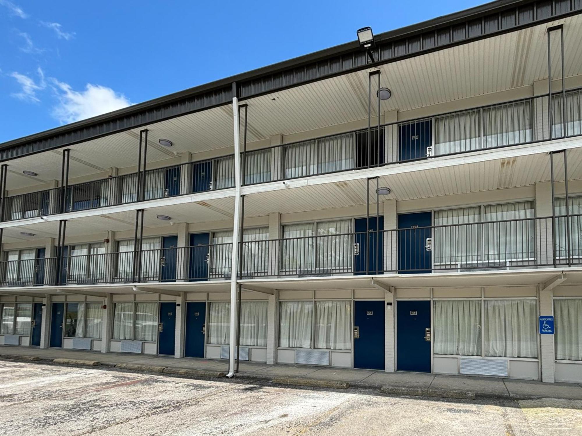 Motel 6 Richmond, Ky Eku Campus Area Esterno foto